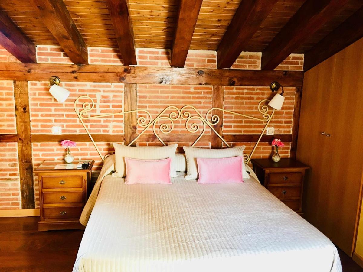 Hostal Segovia Adults Only Ngoại thất bức ảnh